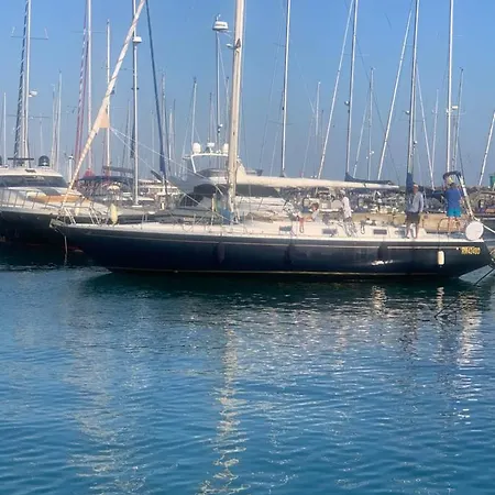 Båthotell Hydra Lido di Ostia